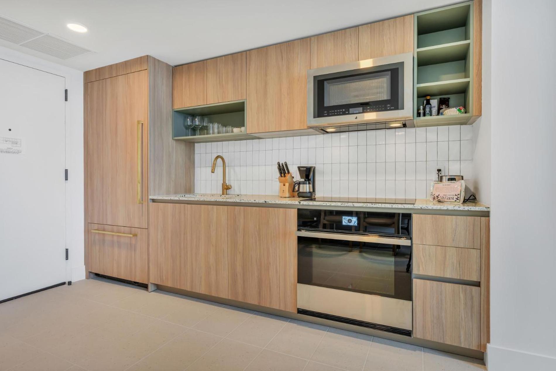 Incredible View Dwntwn Apartment